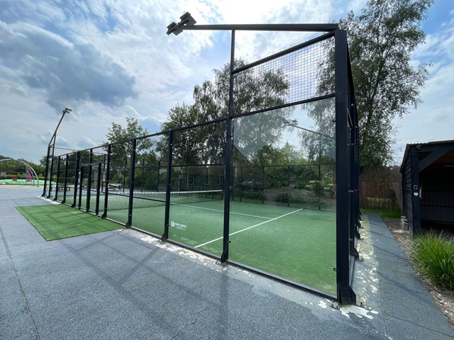 padel en echopper arrangement bij het binnenhof in paasloo